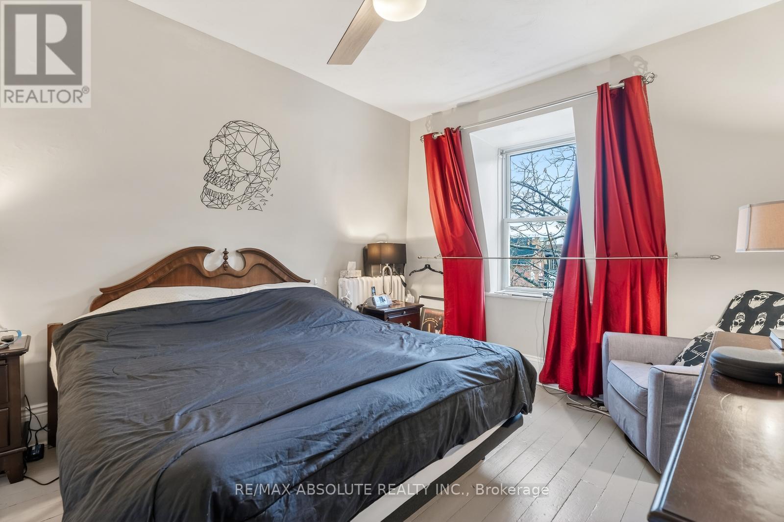 3 Bed, 1 Bath House for Sale in Ottawa – 231 BELL STREET N, Ottawa – MLS# X13212554 - Image 2