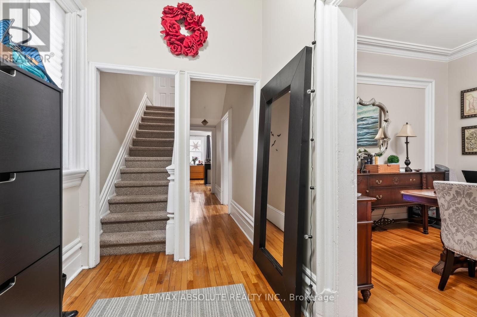 3 Bed, 1 Bath House for Sale in Ottawa – 231 BELL STREET N, Ottawa – MLS# X13212554 - Image 11