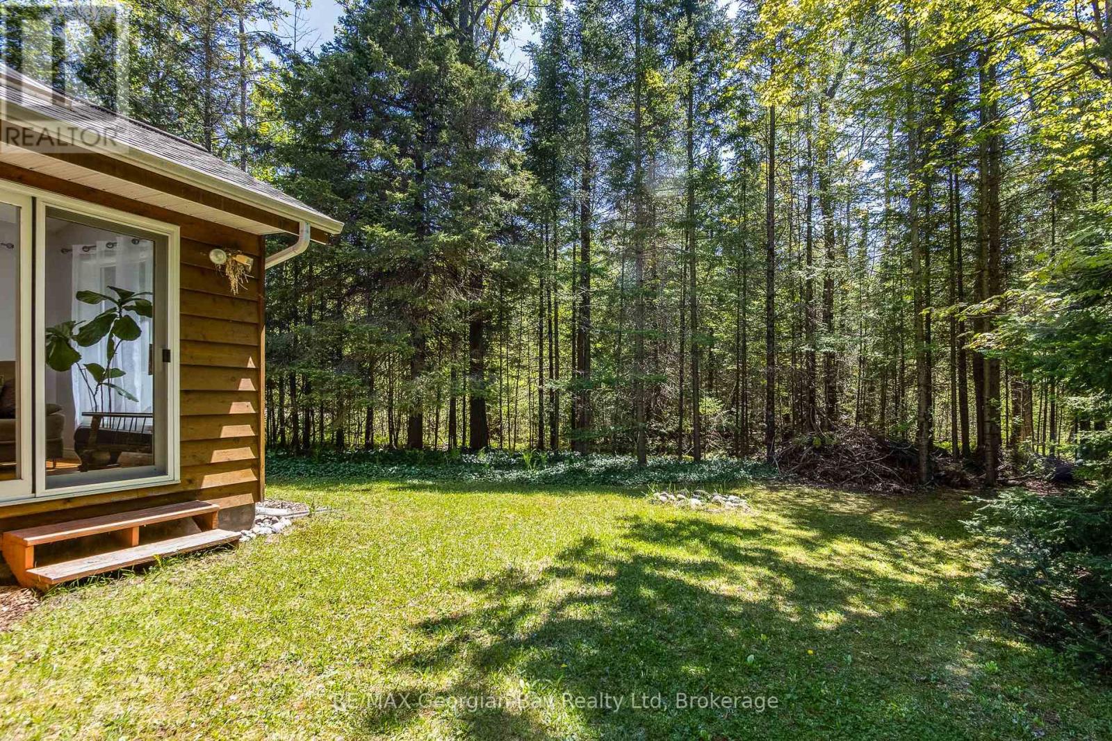 2 RIDOUT COURT - 23
