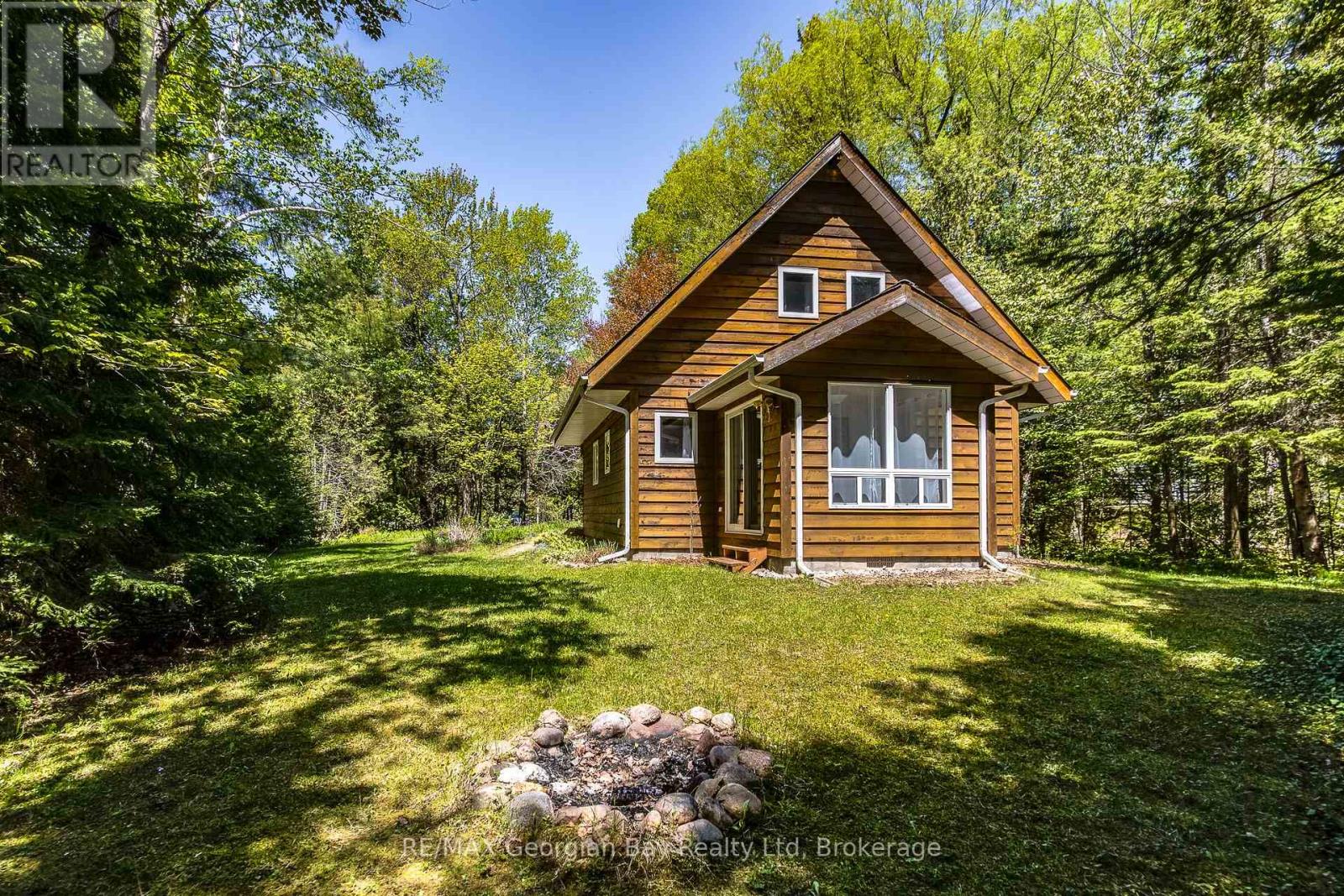 2 RIDOUT COURT - 26