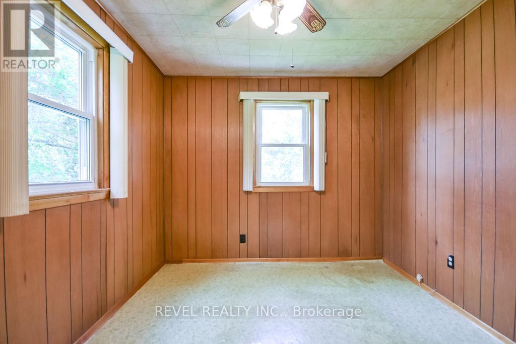 110 QUEEN STREET - 16