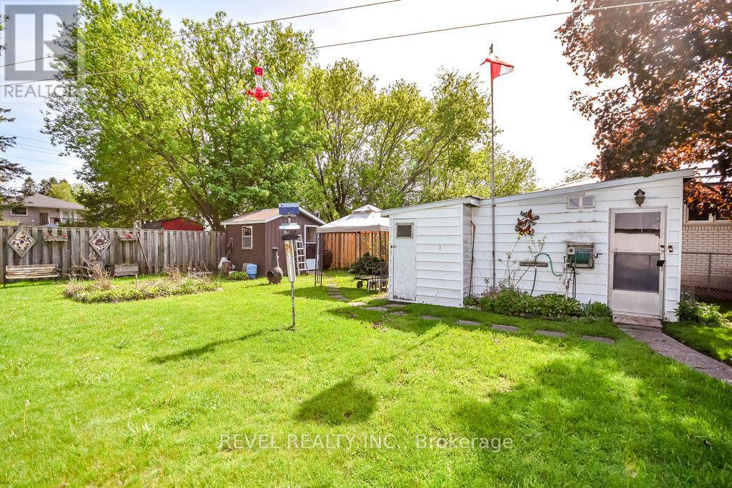 110 QUEEN STREET - 25