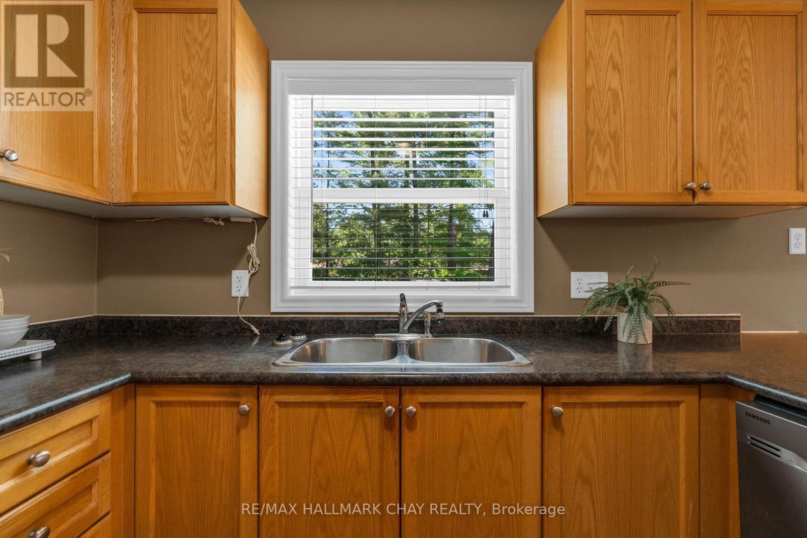 226 MCCREA DRIVE - 18