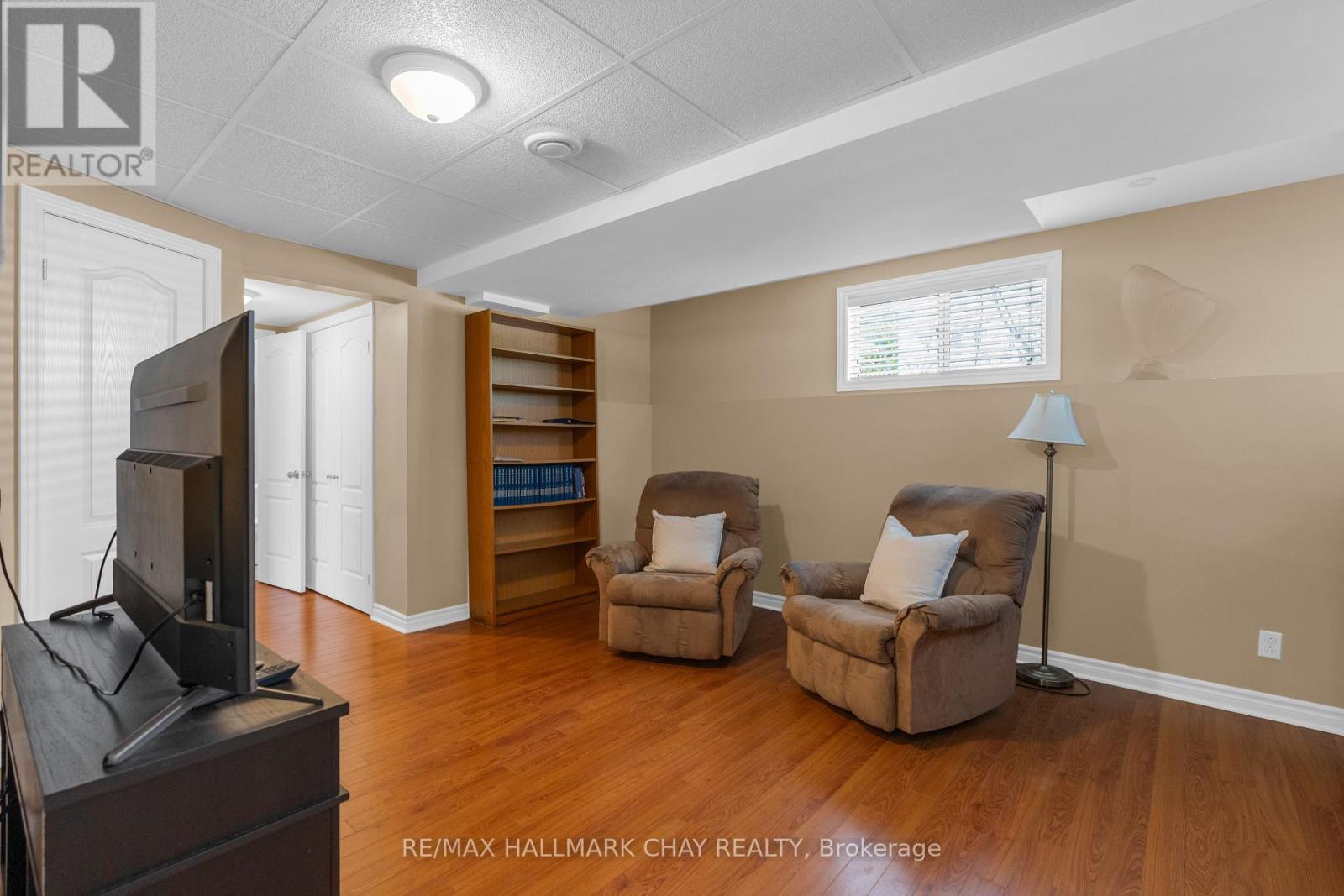 226 MCCREA DRIVE - 28