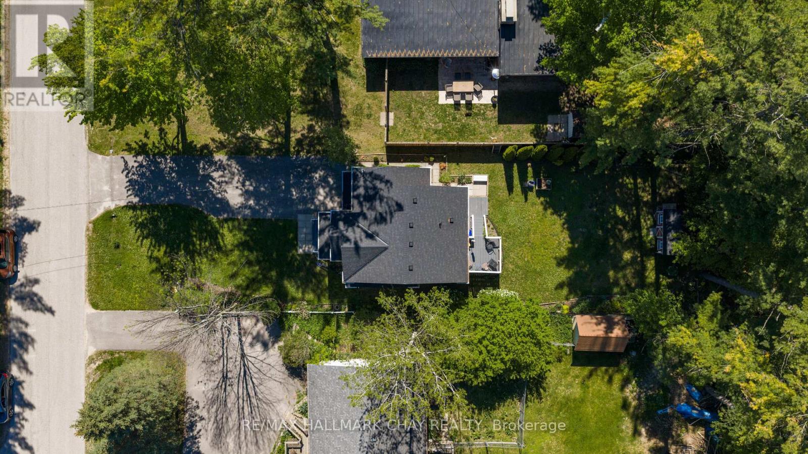 226 MCCREA DRIVE - 41