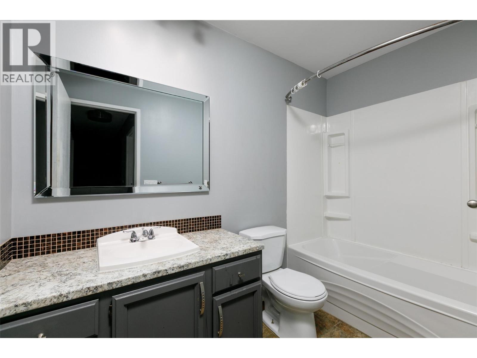  1242 Bowes Road, West Kelowna