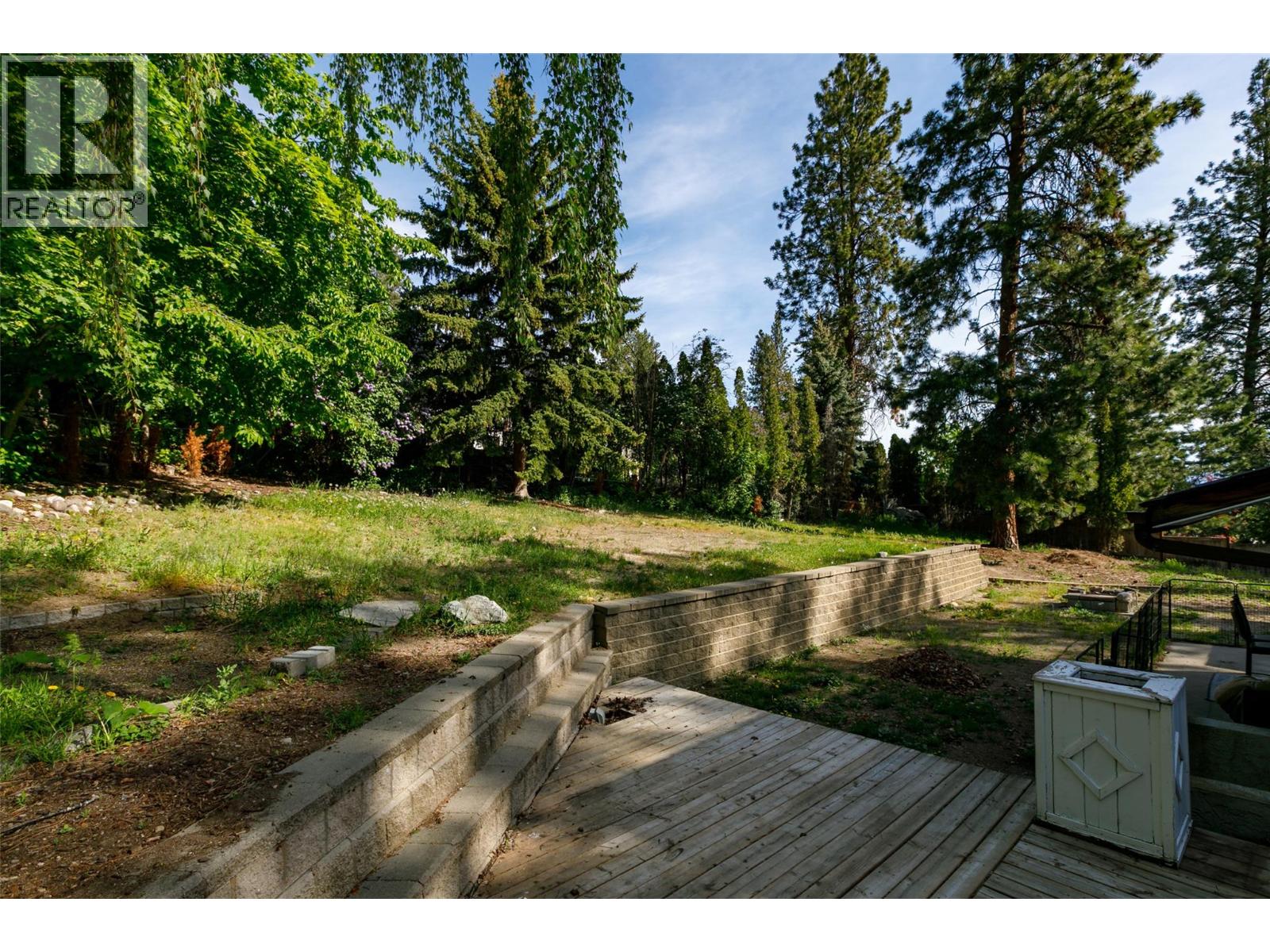  1242 Bowes Road, West Kelowna