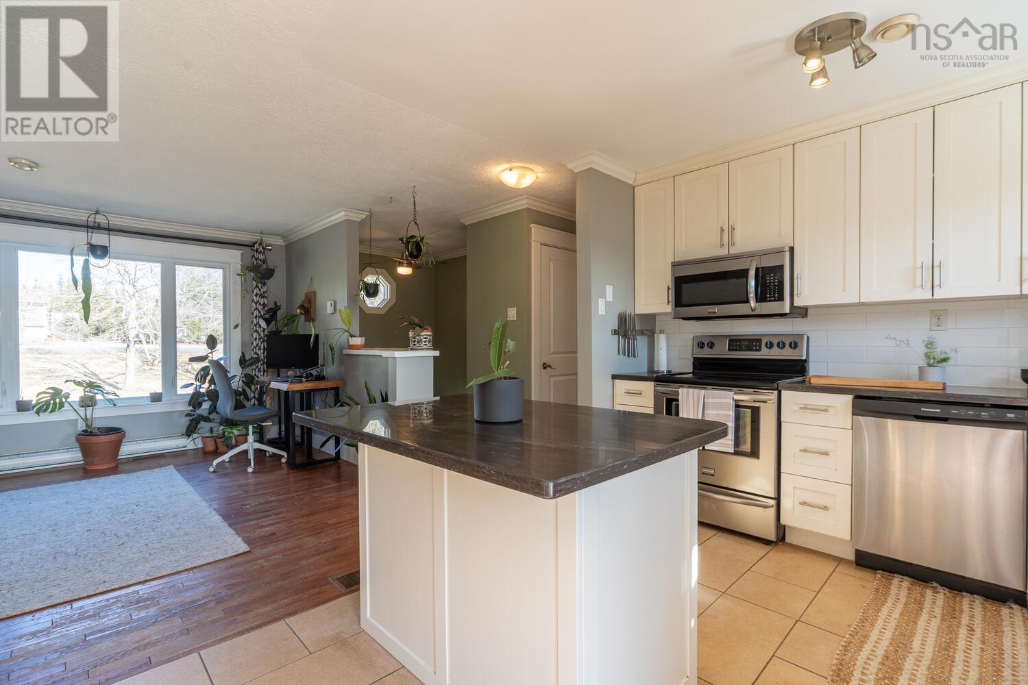 42 David Allen Drive - 11