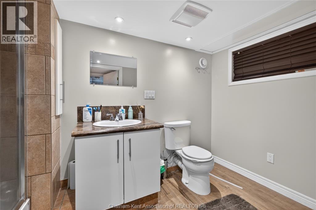 944 MCNAUGHTON AVENUE - Image 19