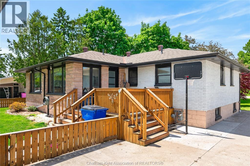 944 MCNAUGHTON AVENUE - 2