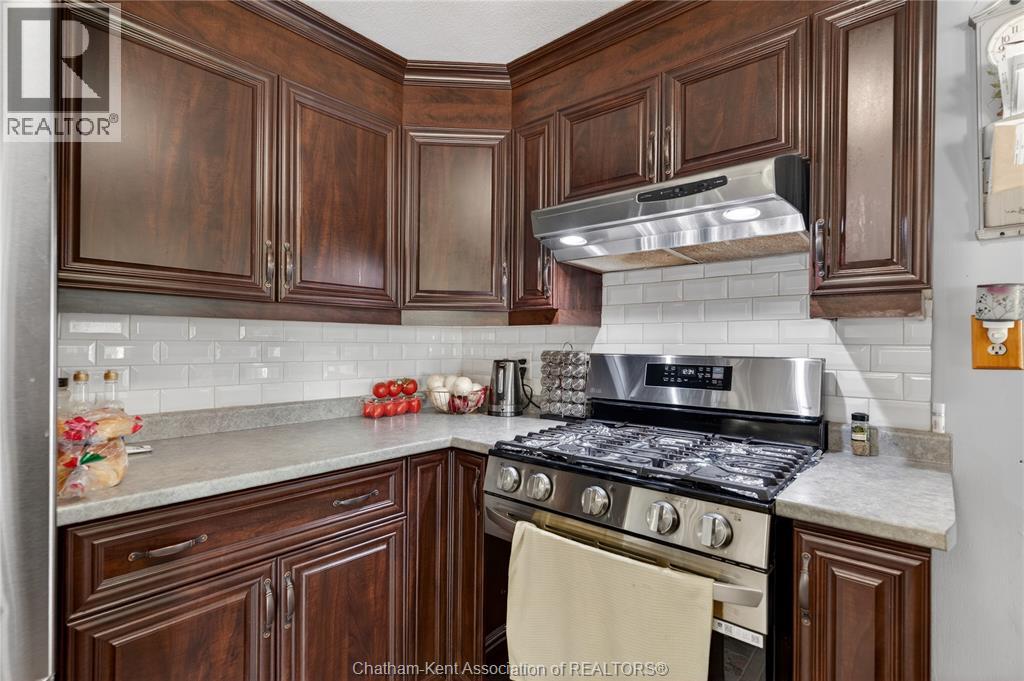 944 MCNAUGHTON AVENUE - Image 6