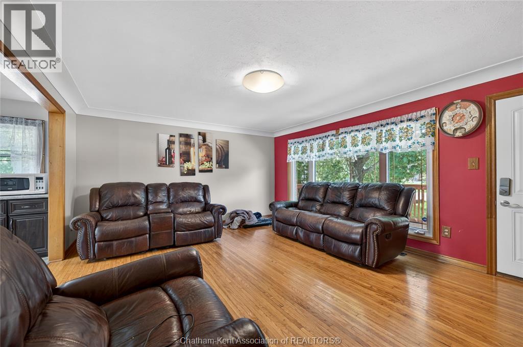944 MCNAUGHTON AVENUE - Image 8