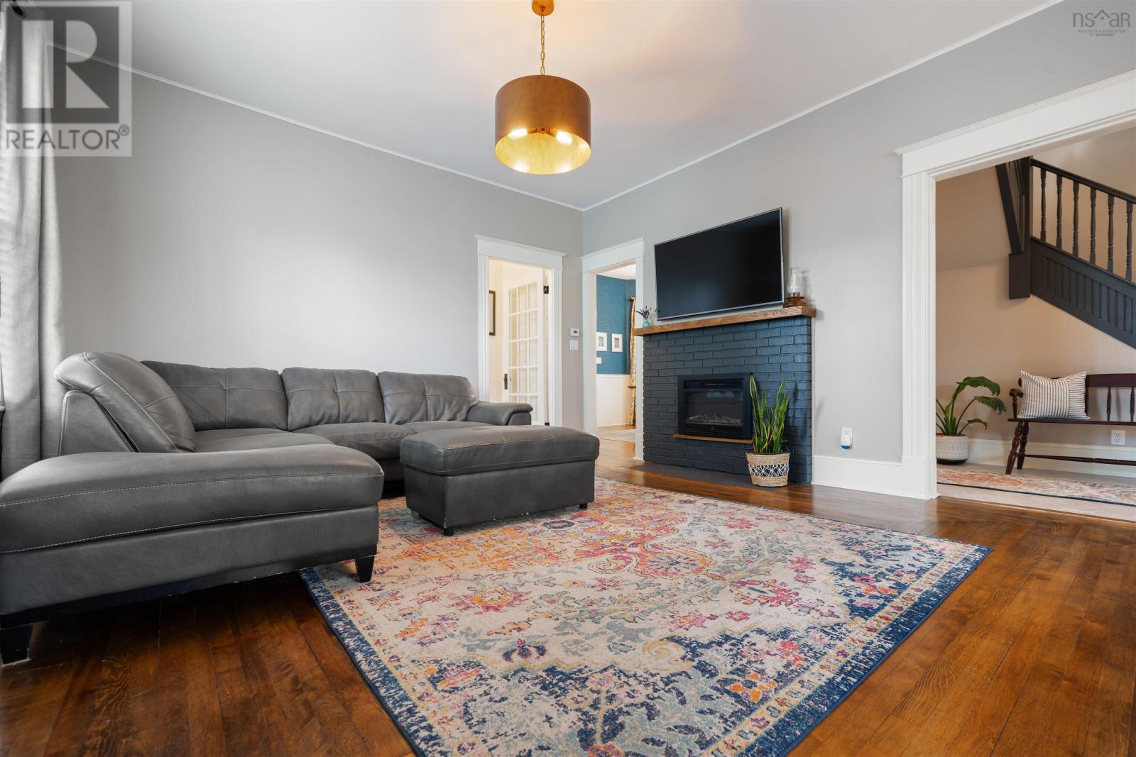 477 Nelson Street - 9