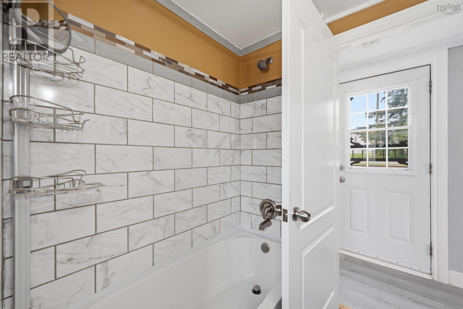 Property 26 of 38 of 1 Bishop Avenue