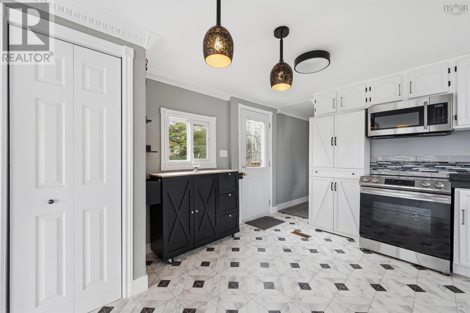 Property 20 of 38 of 1 Bishop Avenue