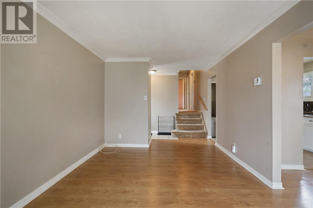 481 ADELAIDE Street - 9