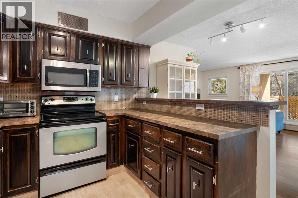 #3 722 4A Street NE - 4