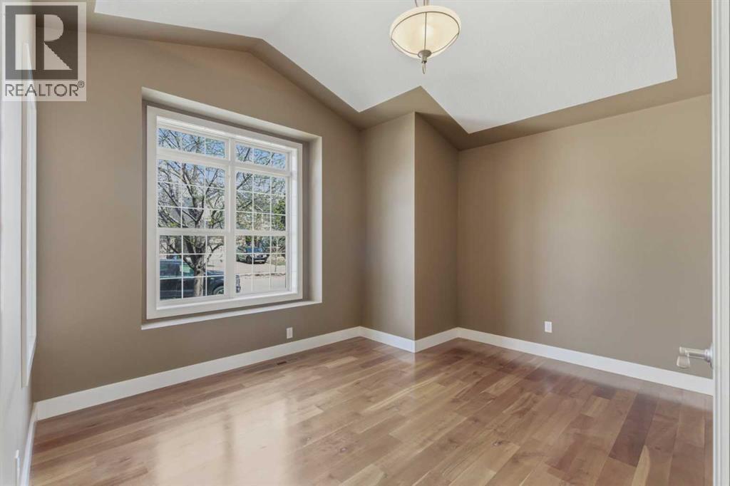 183 Discovery Ridge Way SW - 4