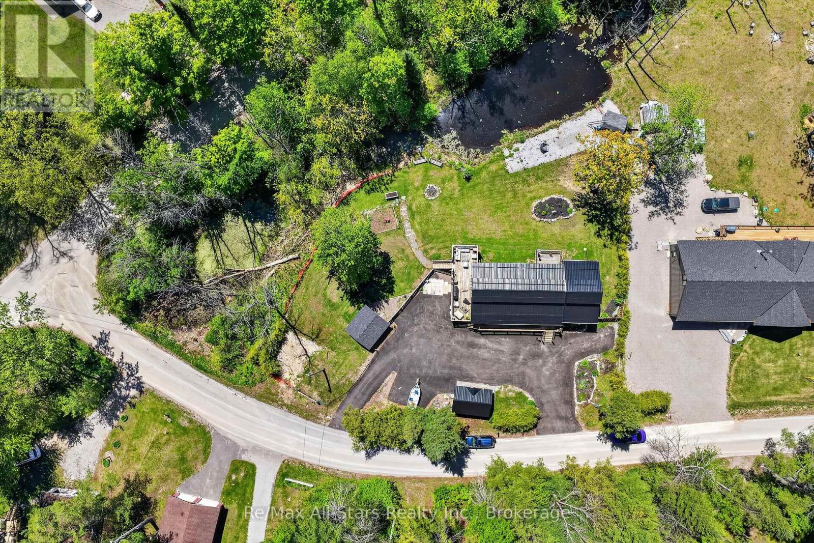 28 PINE RIDGE ROAD - 33