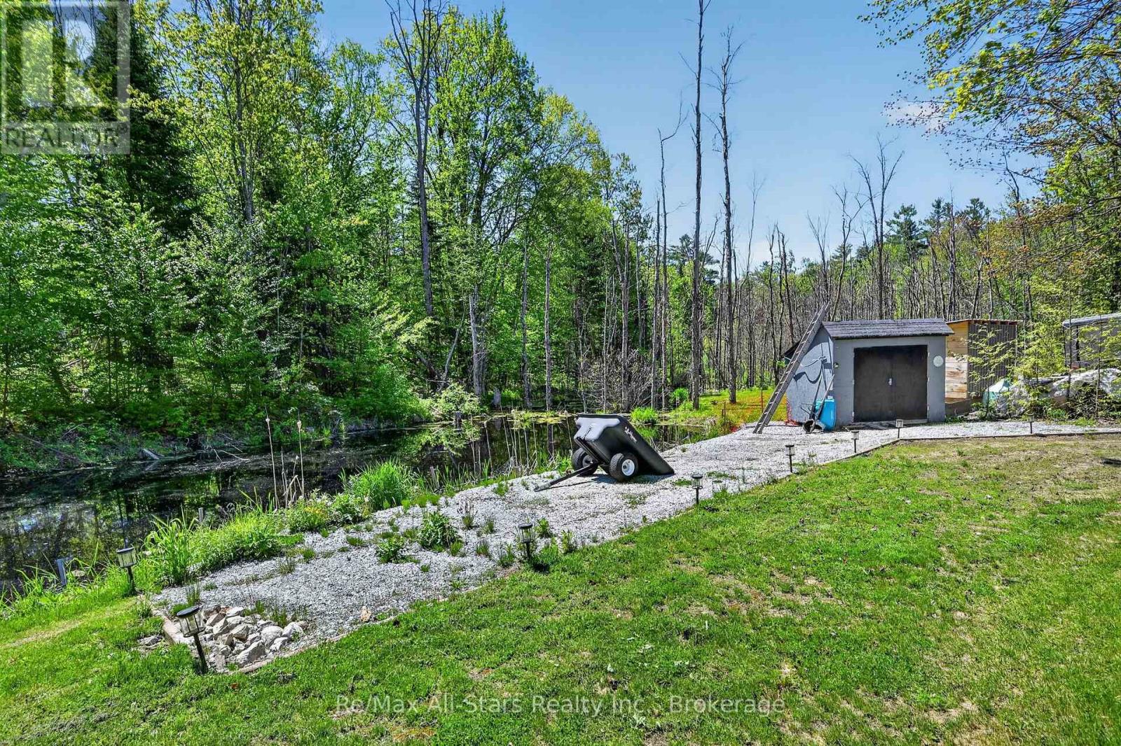 28 PINE RIDGE ROAD - 40