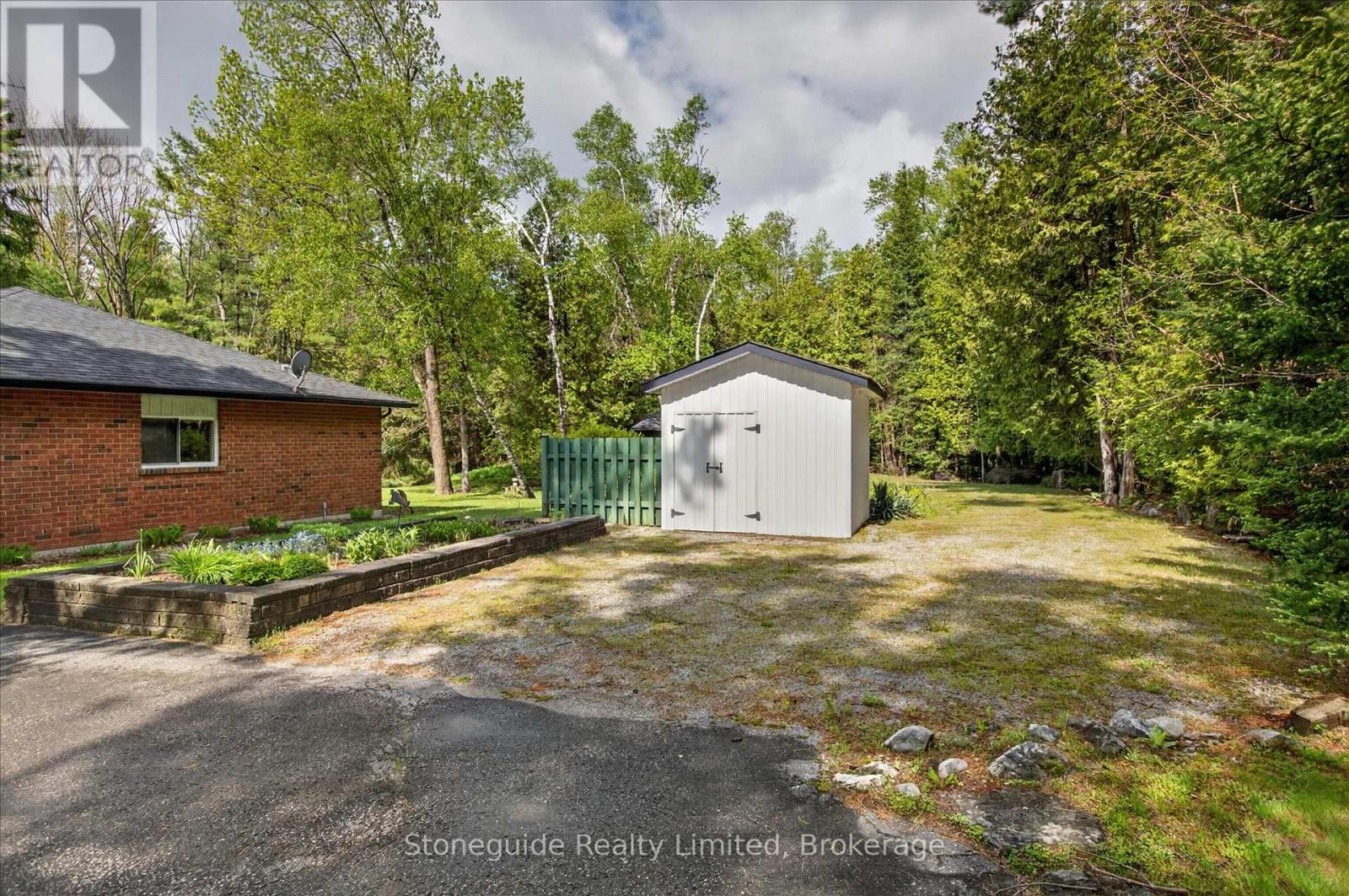 3786 HWY 28 HIGHWAY - 44