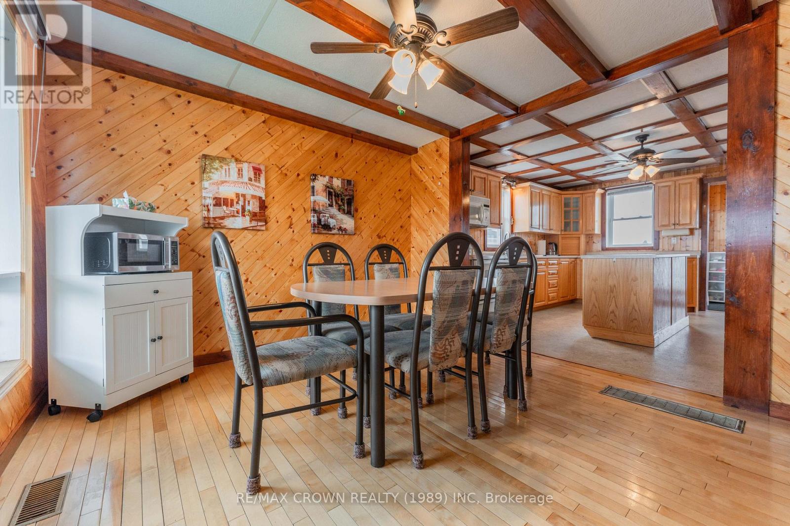 32 FRONTENAC CRESCENT - 8