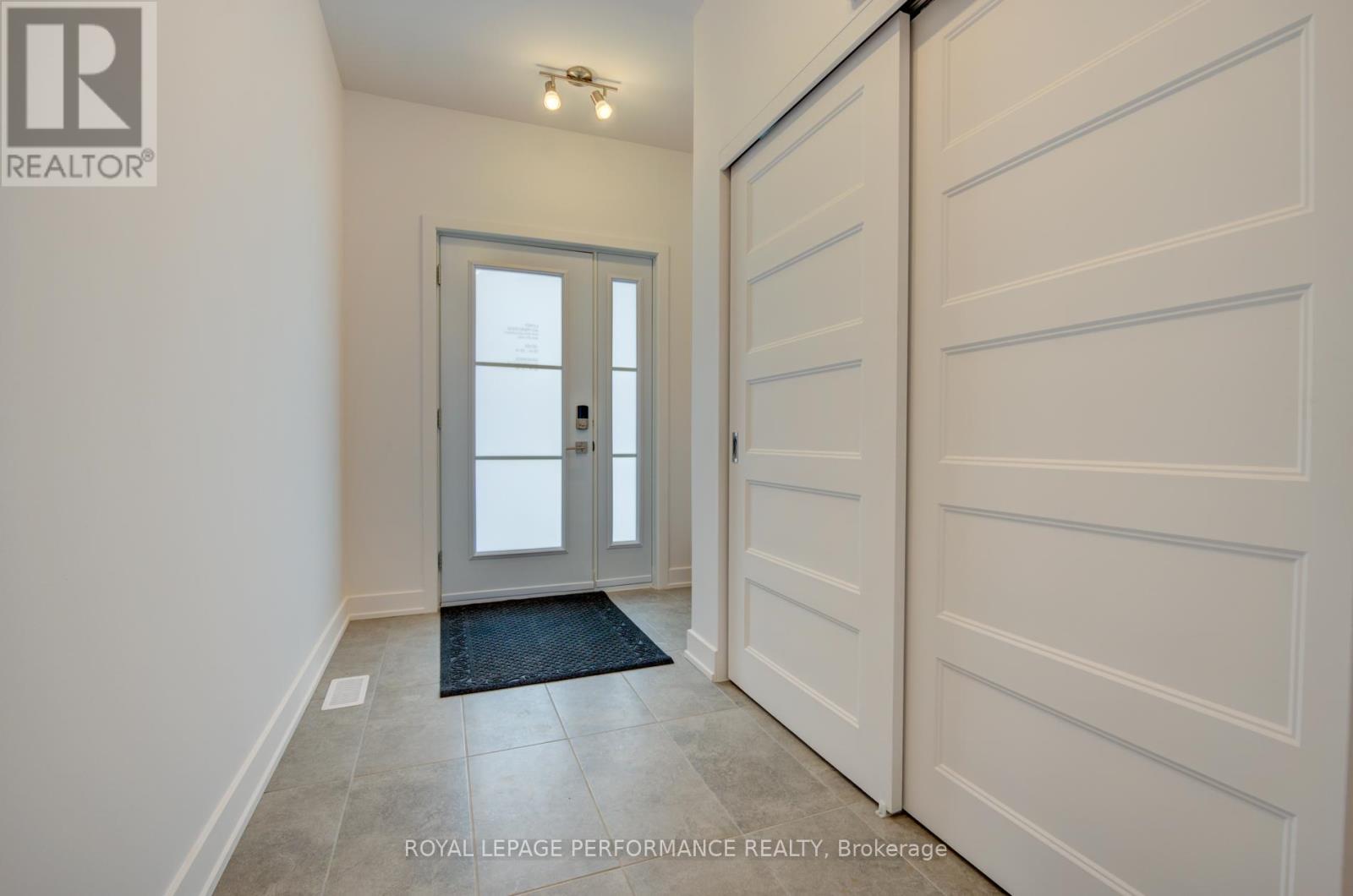 2396 GRAY CRESCENT - 13