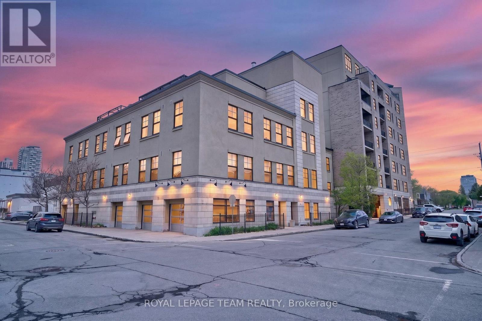WELCOME TO THE Parkdale Market LOFTS