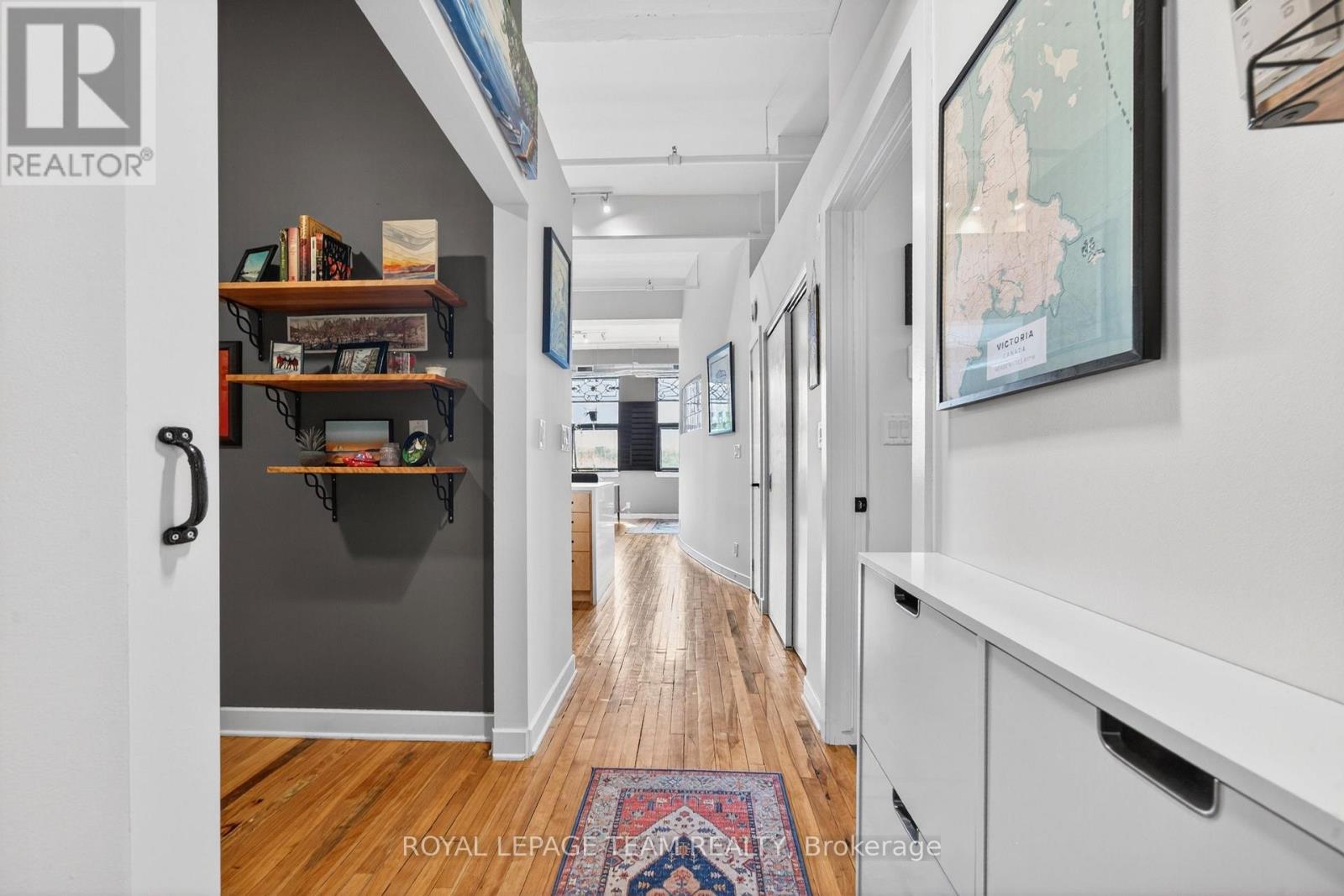 #307 45 SPENCER STREET - 18