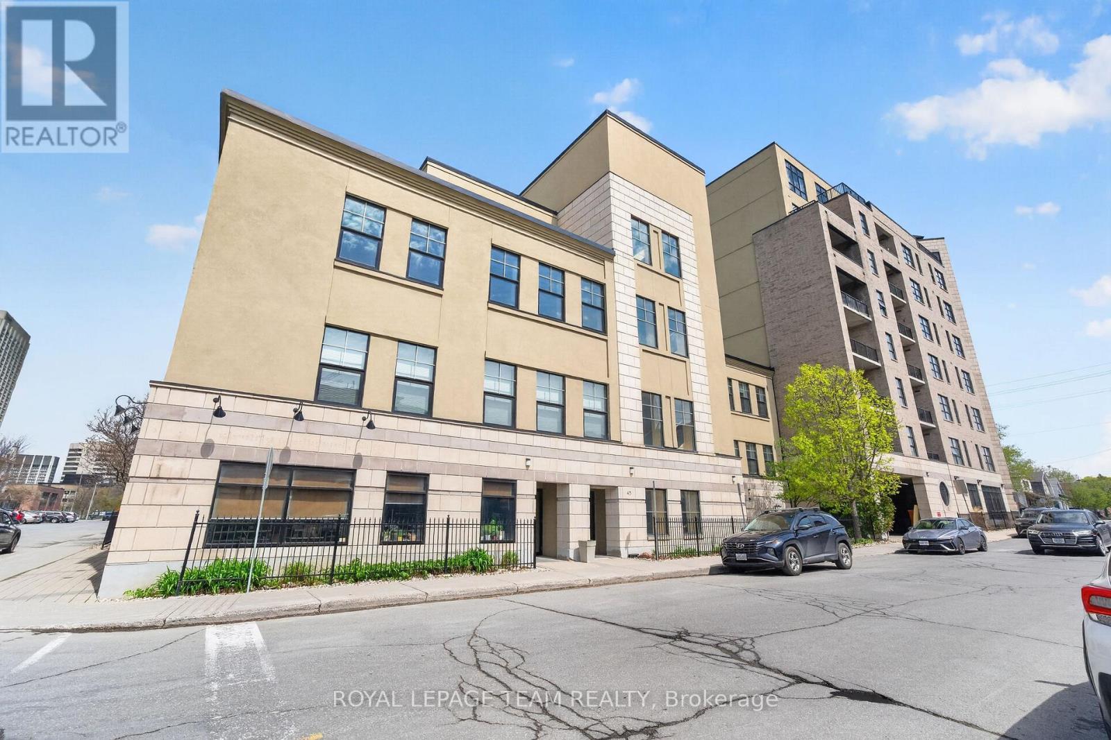 Beautifully renovated and full of History 1930