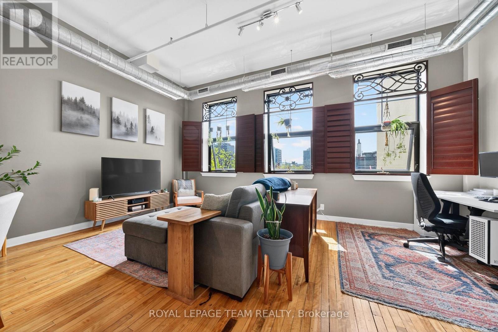 #307 45 SPENCER STREET - 21