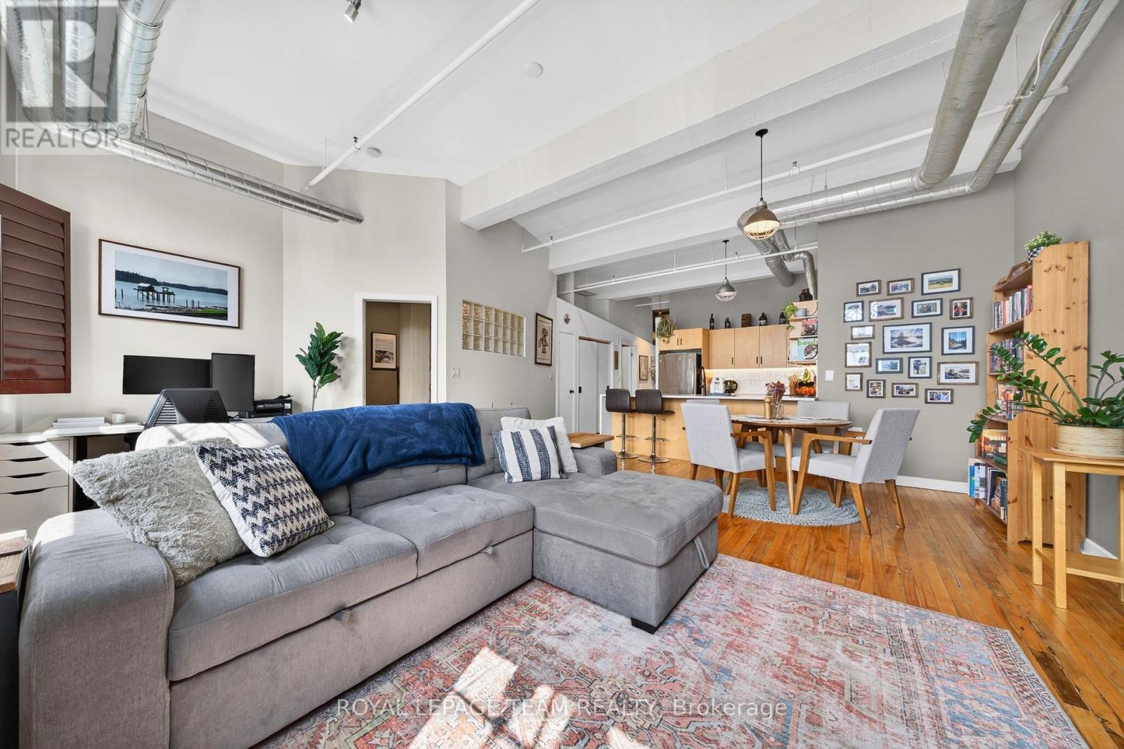 #307 45 SPENCER STREET - 23