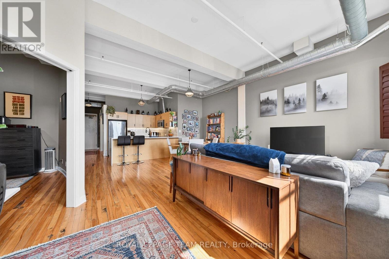 #307 45 SPENCER STREET - 24