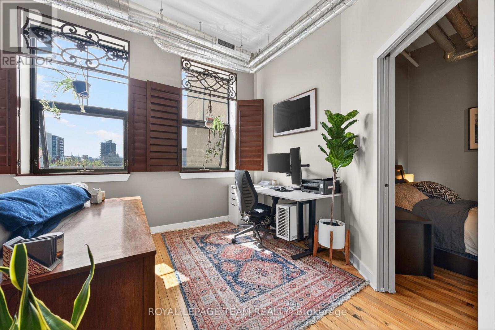 #307 45 SPENCER STREET - 25