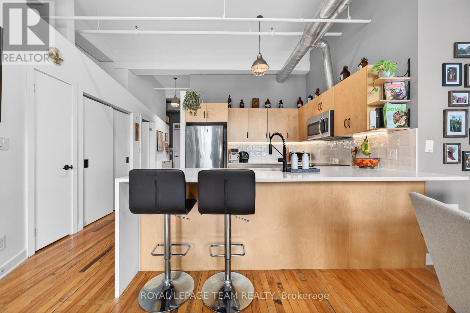 #307 45 SPENCER STREET - 35