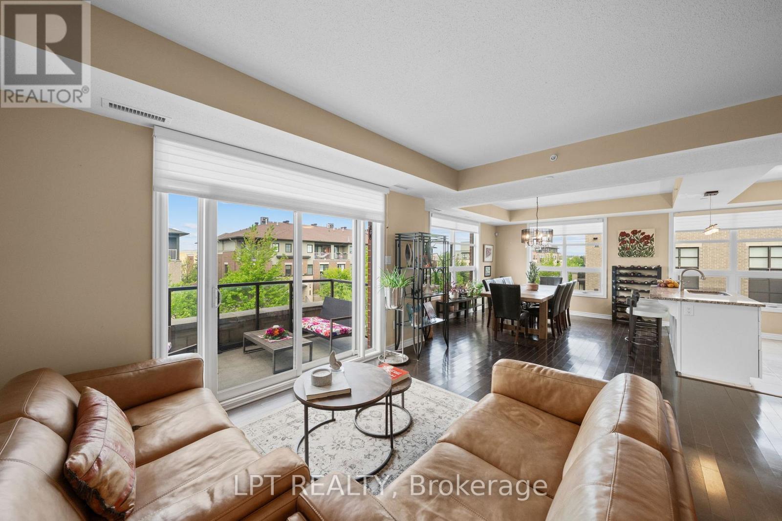 #301 298 GLENROY GILBERT DRIVE - 23