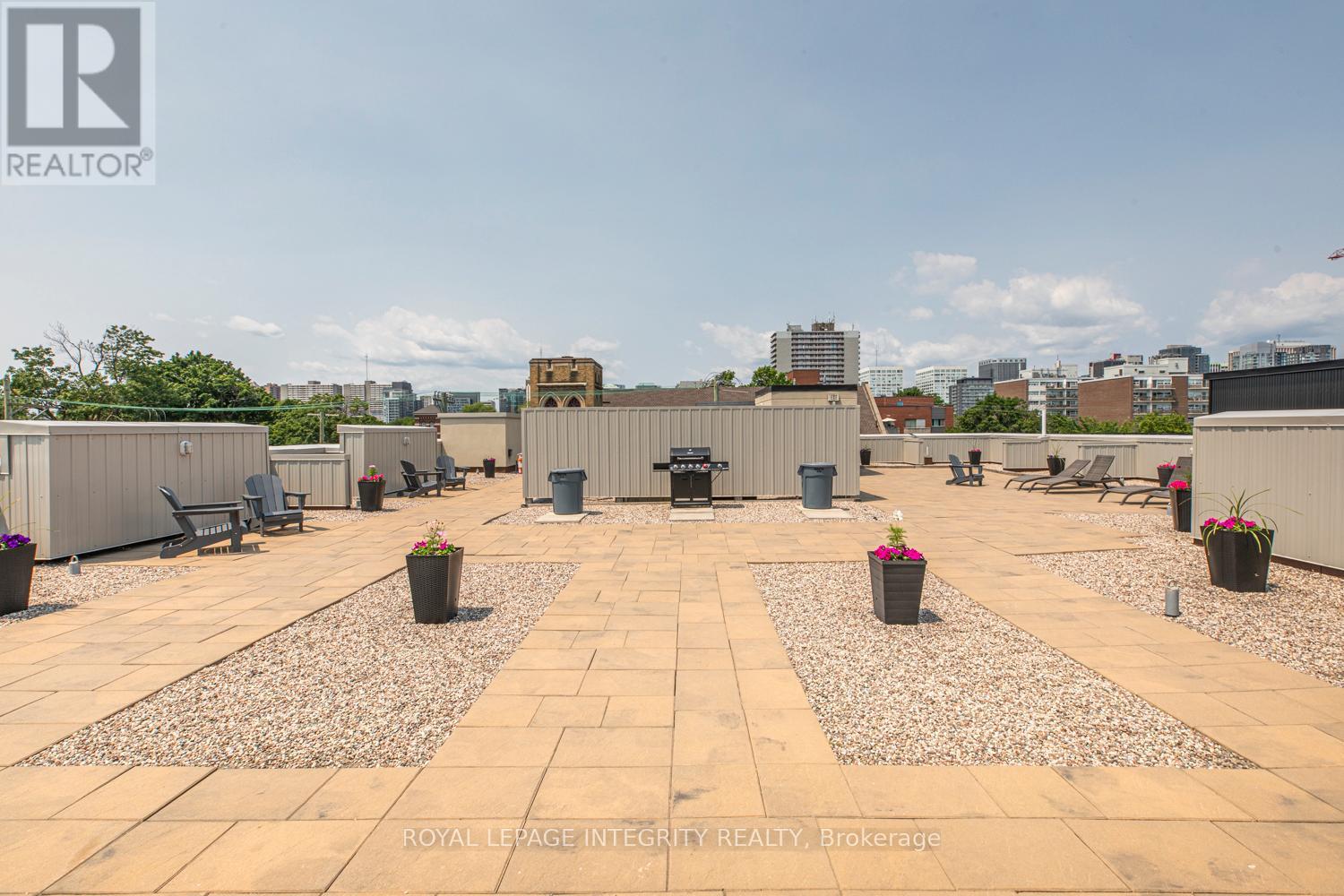 #506 429 KENT STREET - 37