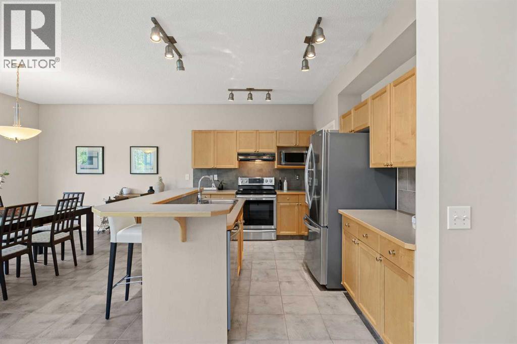 218 Wentworth Park SW - 16
