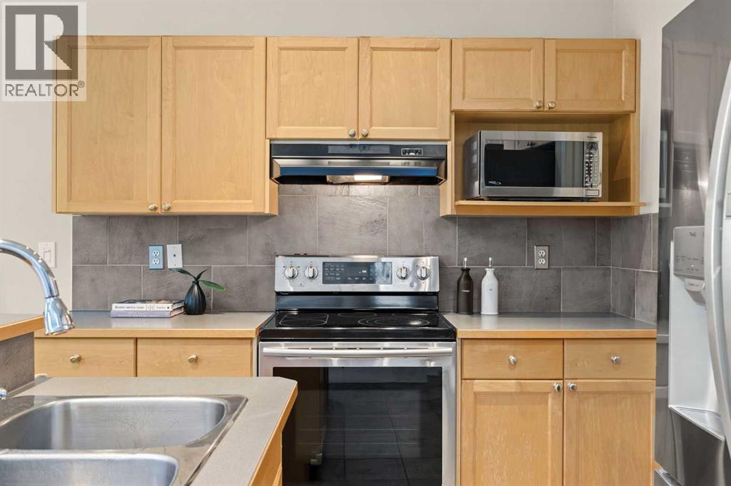 218 Wentworth Park SW - 22