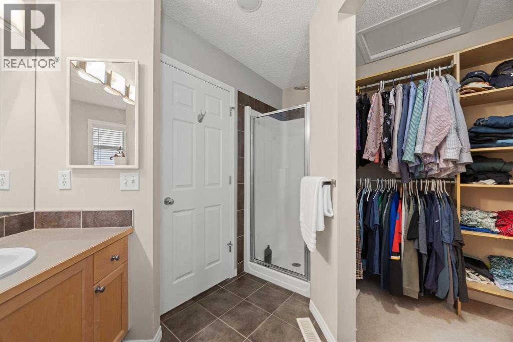 218 Wentworth Park SW - 32