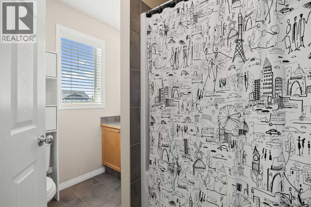 218 Wentworth Park SW - 35