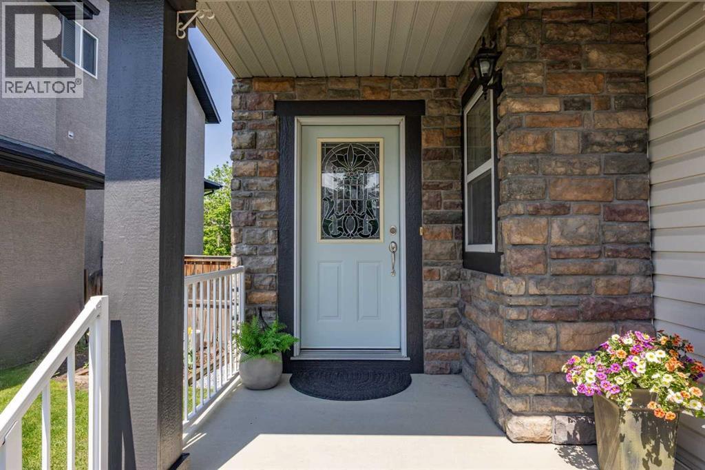 218 Wentworth Park SW - 5