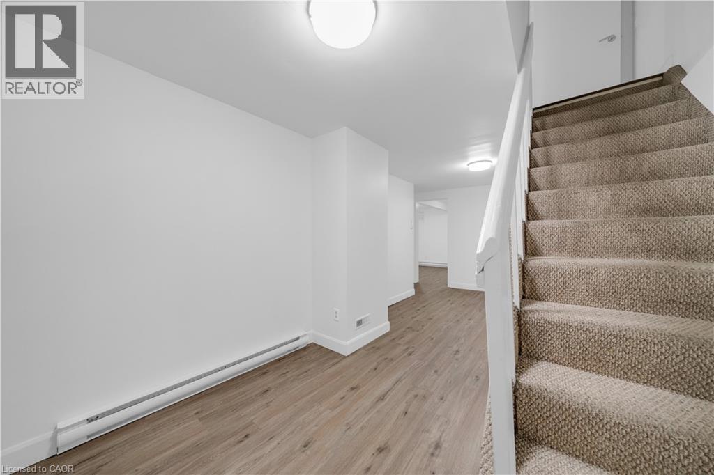 #35 1270 GAINSBOROUGH Drive - 16