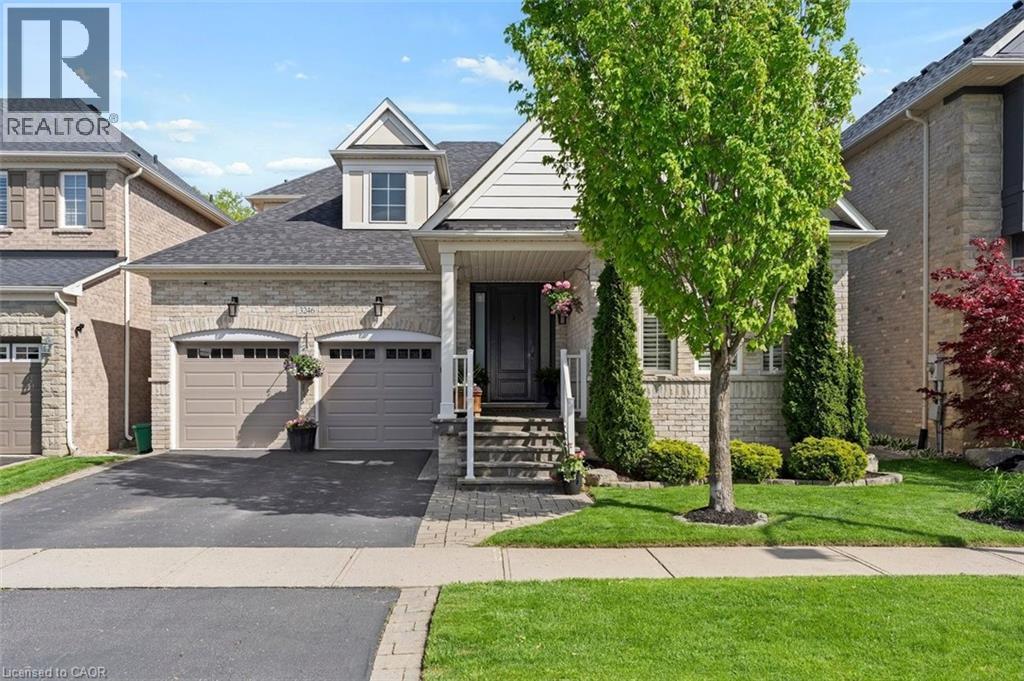 3246 SALTAIRE Crescent - 1
