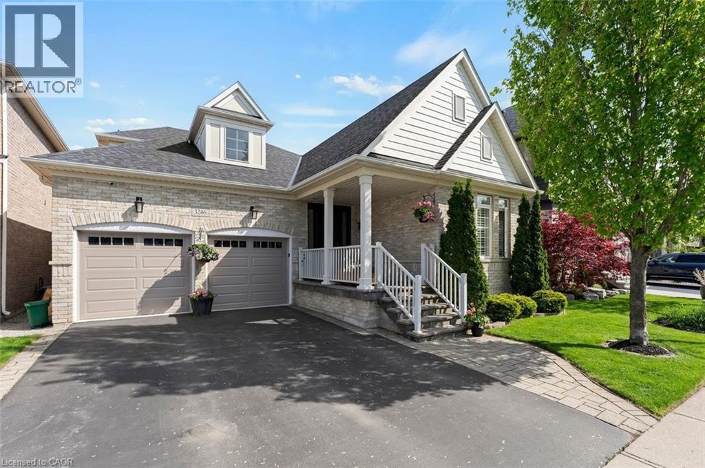 3246 SALTAIRE Crescent - 2