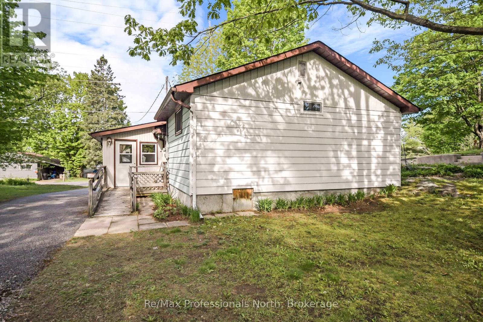 970 FIRST STREET S - 26