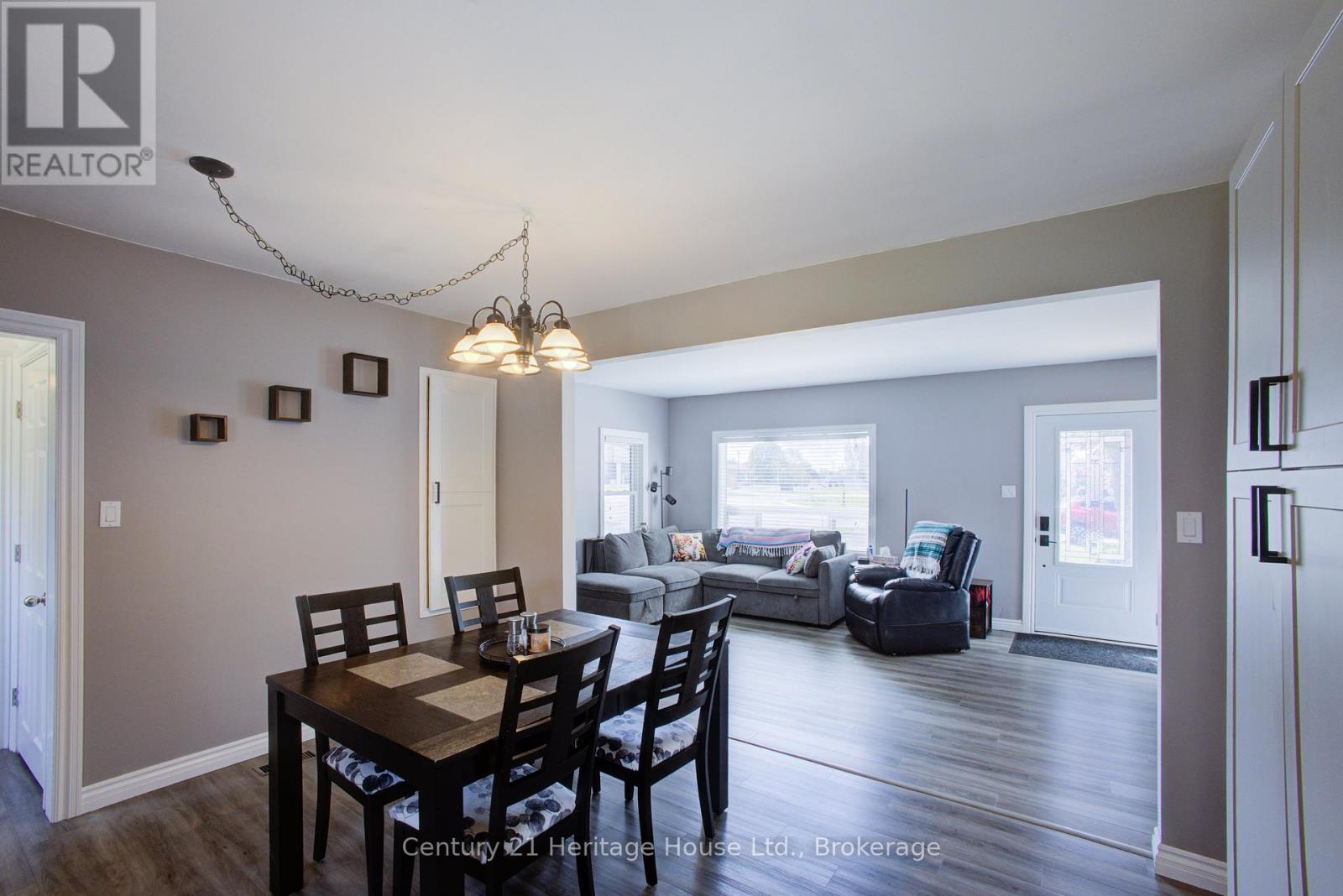 508 DURHAM ROAD W - 10