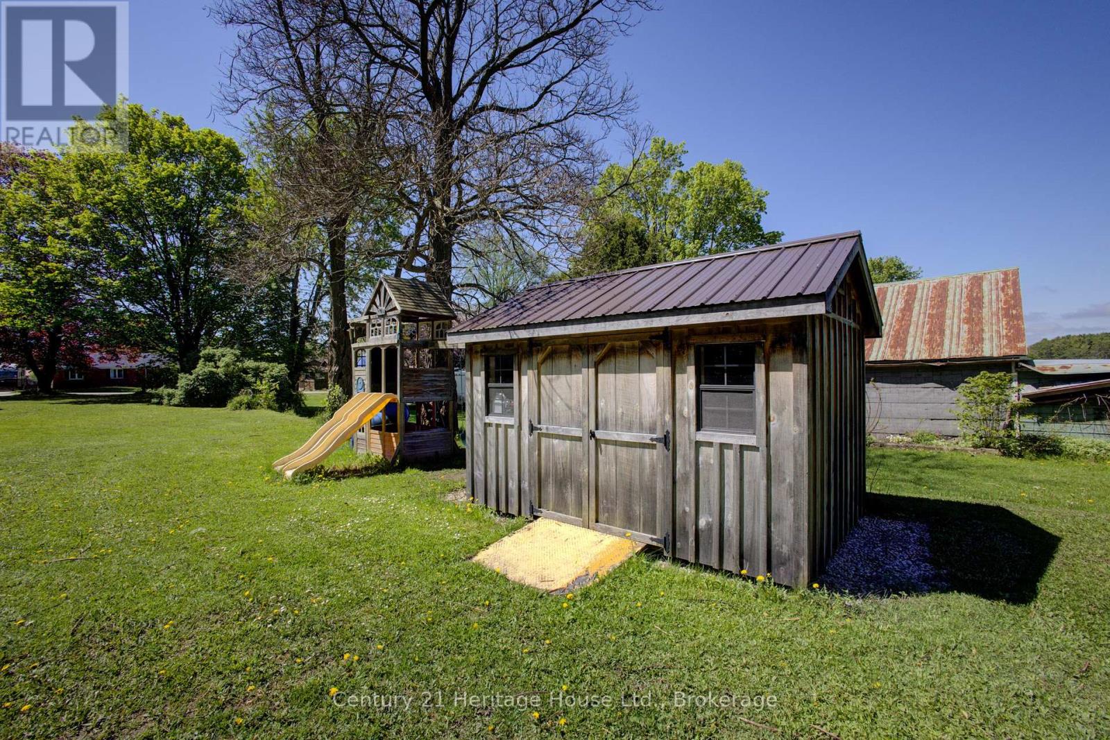 508 DURHAM ROAD W - 26