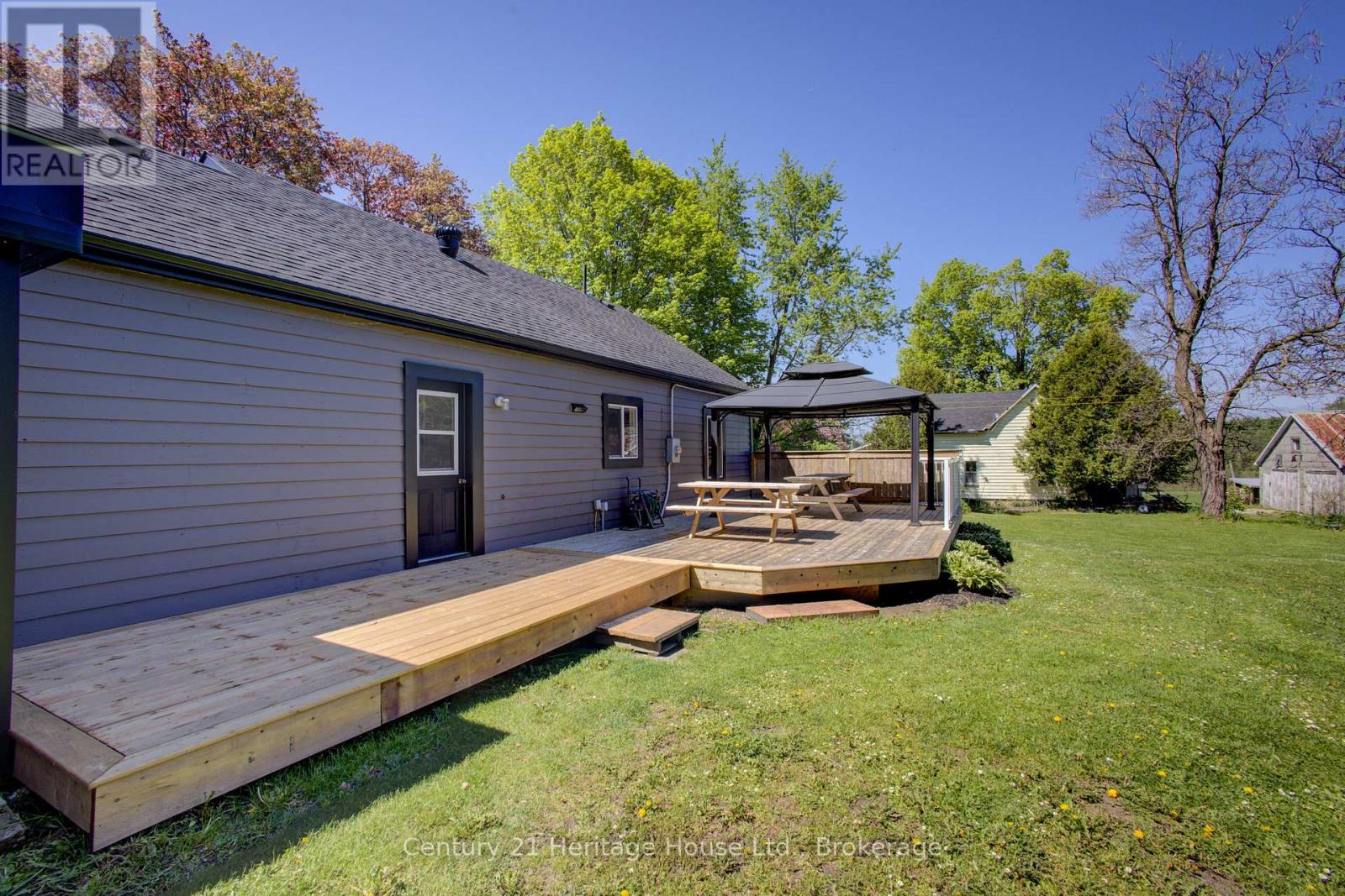 508 DURHAM ROAD W - 31