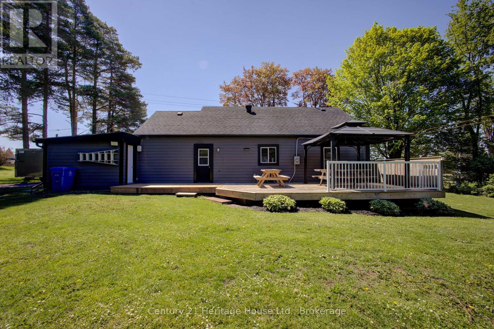 508 DURHAM ROAD W - 32